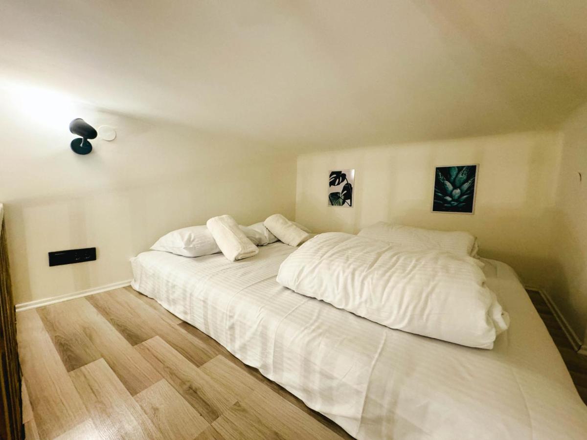 Comfy Studio In City Center Белград Экстерьер фото